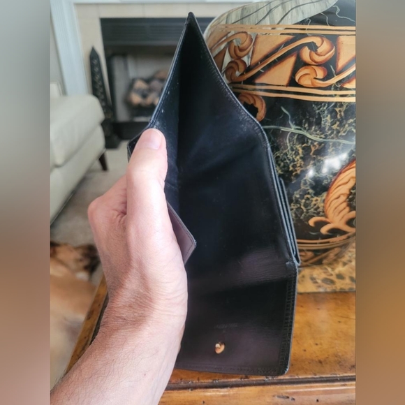 Louis Vuitton Epi wallet - Picture 9 of 12